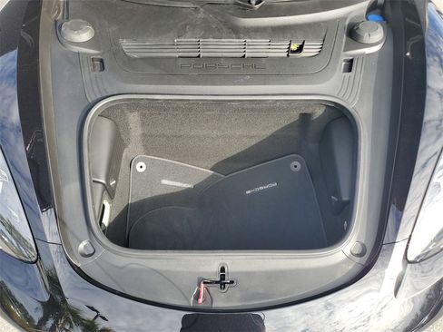 Used 2024 Porsche 718 Cayman image 17