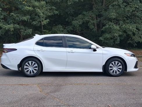 Used 2023 Toyota Camry LE FWD image 6