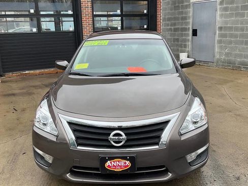 Used 2014 Nissan Altima 2.5 S w/ Display Audio Package image 3