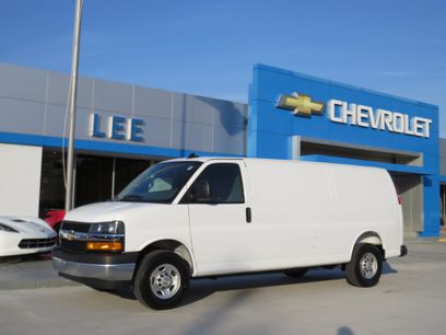 New 2026 Chevrolet Express 3500 Extended w/ Driver Convenience Package