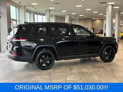 Used 2023 Jeep Grand Cherokee L Laredo AWD/4WD image 3