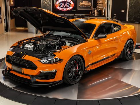 Used 2020 Ford Mustang GT Premium w/ GT Performance Package RWD image 6
