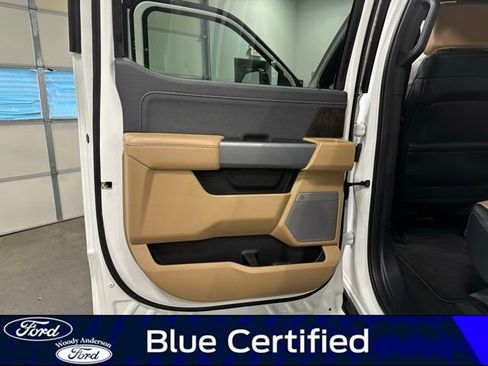 Certified 2024 Ford F250 Lariat w/ Sport Appearance Package image 31