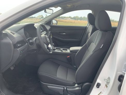 New 2025 Nissan Sentra SV w/ All-Weather Package image 9