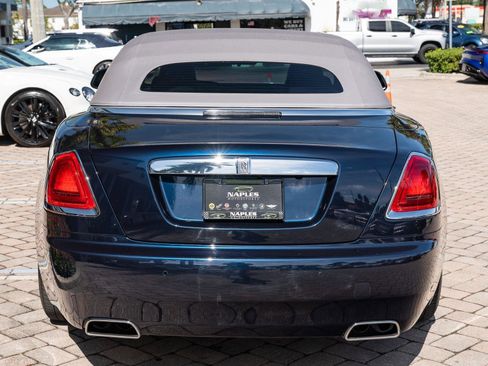 Used 2018 Rolls-Royce Dawn image 22