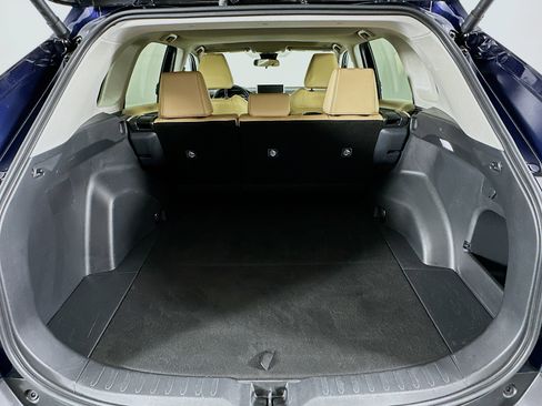 Used 2025 Toyota RAV4 XLE Premium image 30