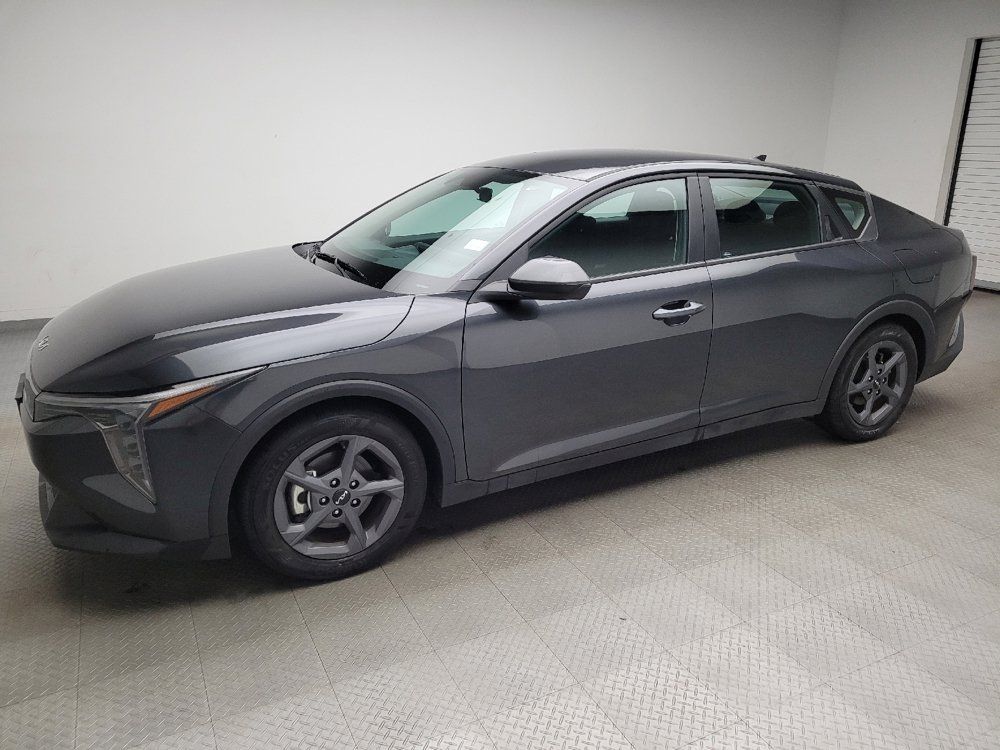 Used 2025 Kia K4 FWD image 2