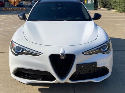 Used 2021 Alfa Romeo Stelvio Ti Sport AWD/4WD image 2