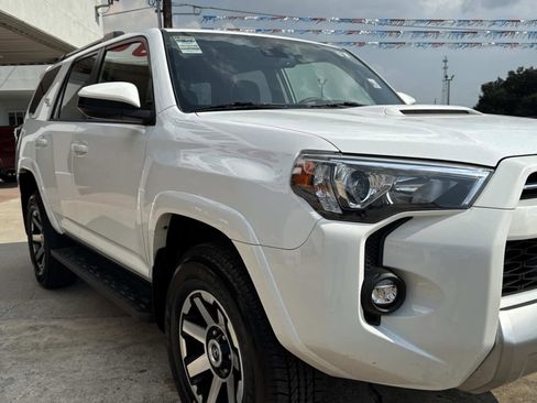 Used 2024 Toyota 4Runner TRD Off-Road image 17