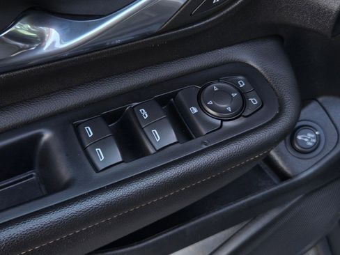 Used 2023 GMC Terrain AT4 image 10