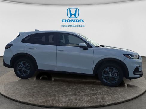 New 2026 Honda HR-V LX image 6