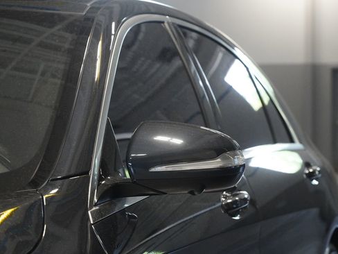 Used 2020 Mercedes-Benz S 560 4MATIC Sedan image 7