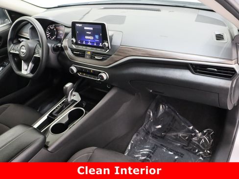 Used 2024 Nissan Altima 2.5 SV image 35