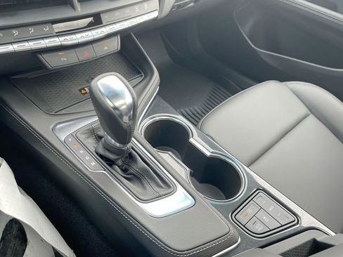 Used 2025 Cadillac CT4 Luxury RWD image 15