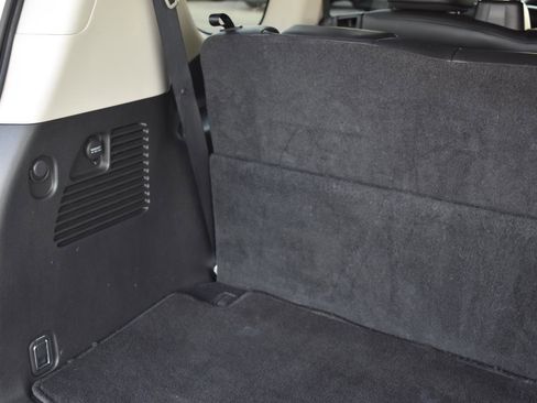 Used 2024 Nissan Armada SV image 53