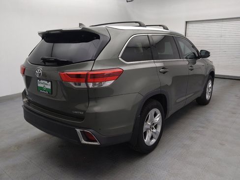 Used 2019 Toyota Highlander Limited image 9