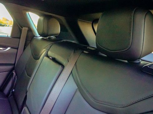 Used 2024 Cadillac XT5 Premium Luxury image 13