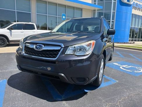 Used 2015 Subaru Forester 2.5i w/ Alloy Wheel Package AWD/4WD image 2