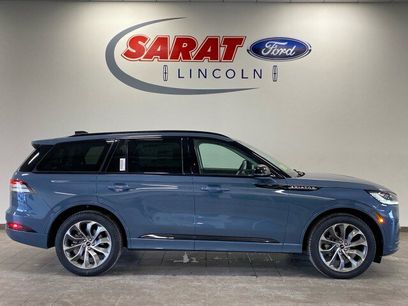 New 2026 Lincoln Aviator AWD w/ Jet Appearance Package