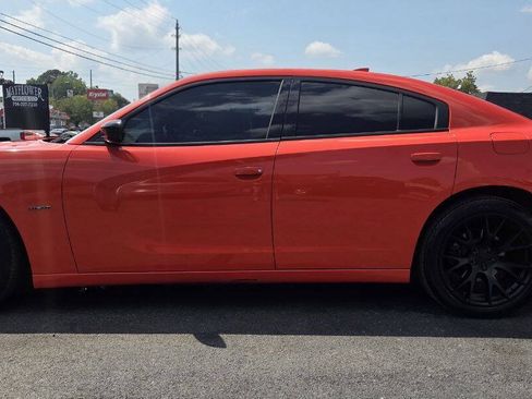 Used 2017 Dodge Charger R/T w/ Navigation & Travel Group RWD image 5