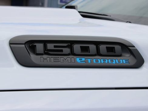 Used 2023 RAM 1500 Big Horn AWD/4WD image 16