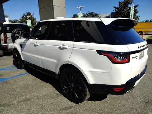 Certified 2022 Land Rover Range Rover Sport HSE Silver Edition image 4