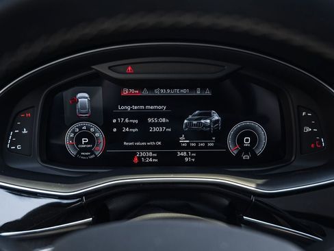 Used 2023 Audi Q8 Premium Plus w/ Premium Plus Package AWD/4WD image 25