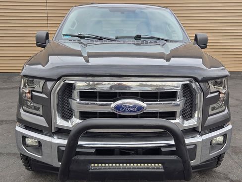 Used 2017 Ford F150 XLT image 9