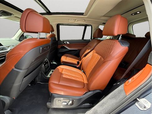 Used 2019 BMW X7 xDrive50i w/ Premium Package AWD/4WD image 43