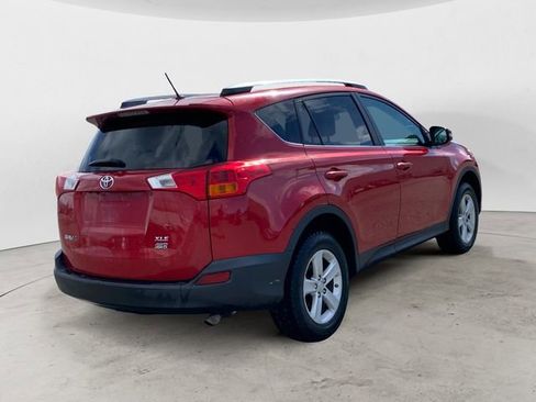 Used 2013 Toyota RAV4 XLE AWD/4WD image 5