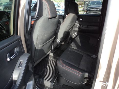 Used 2022 Nissan Frontier PRO-4X w/ Off-Road Protection Package AWD/4WD image 7