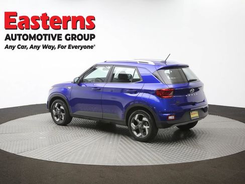 Used 2025 Hyundai Venue SEL image 64