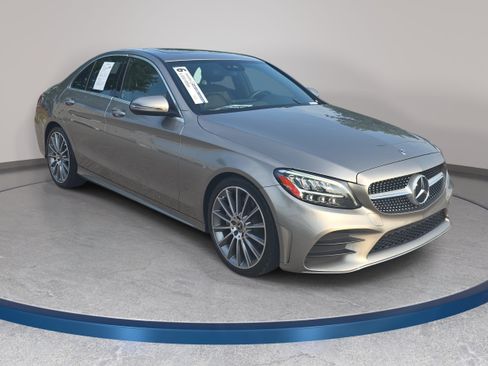 Used 2021 Mercedes-Benz C 300 Sedan image 3