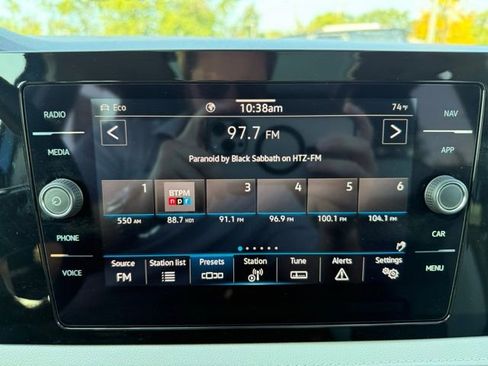 Certified 2025 Volkswagen Taos SEL image 16