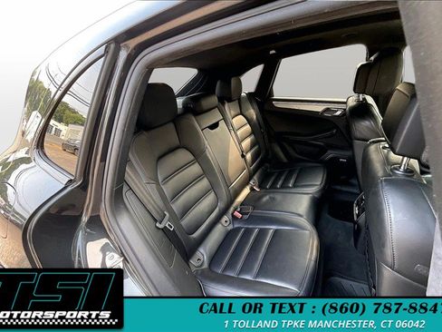 Used 2017 Porsche Macan Turbo AWD/4WD image 27