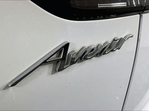 Used 2021 Buick Envision Avenir w/ Technology Package II FWD image 10