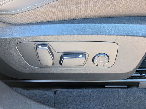 Used 2025 BMW X3 xDrive30i w/ Convenience Package image 37