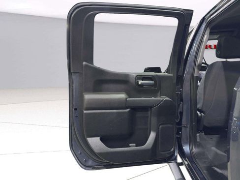 Used 2021 Chevrolet Silverado 1500 Custom Trail Boss w/ LPO, Dark Essentials Package image 41