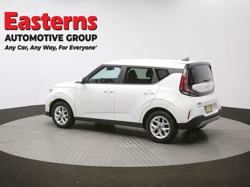 Used 2024 Kia Soul LX w/ Option Group 015 FWD image 60