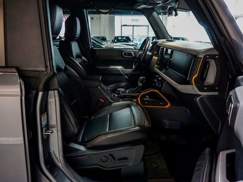 Used 2021 Ford Bronco Badlands image 37