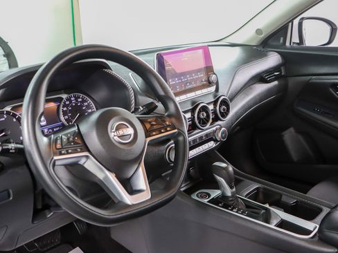 Used 2024 Nissan Sentra SV FWD image 22