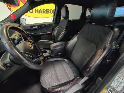 Certified 2023 Ford Escape ST-Line image 12