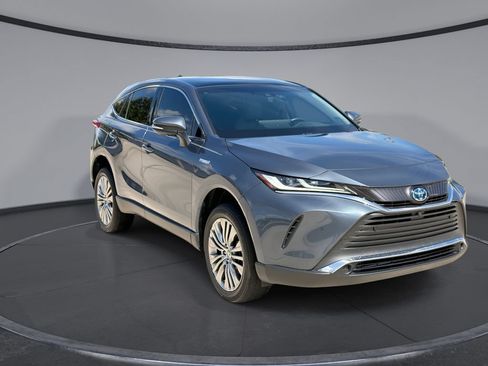Used 2021 Toyota Venza Limited w/ Advanced Technology Package AWD/4WD image 12