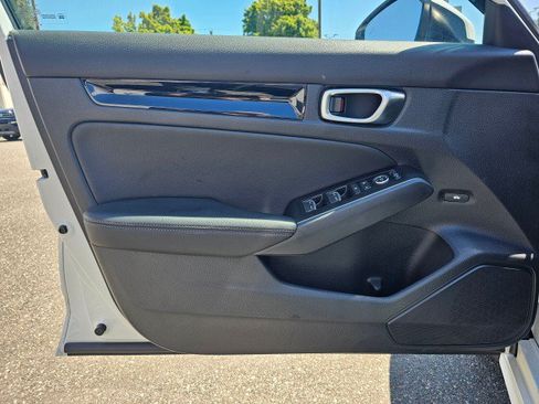 Used 2022 Honda Civic Touring image 26