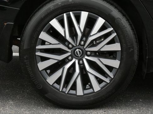 Used 2024 Nissan Altima 2.5 SV w/ SV Premium Package image 20