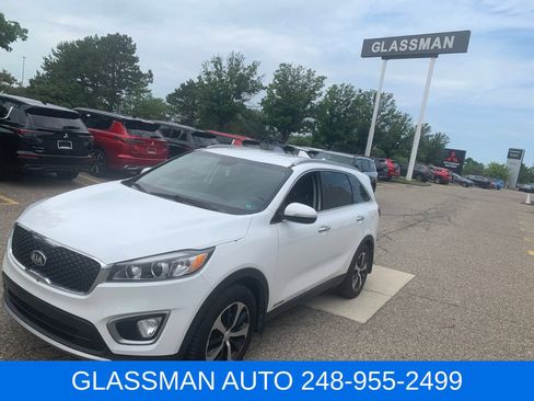 Used 2017 Kia Sorento EX AWD/4WD image 1