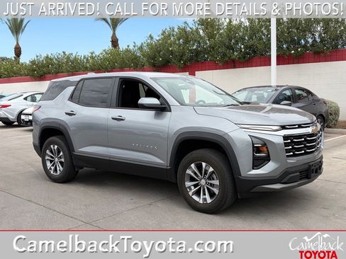 Used 2025 Chevrolet Equinox LT FWD image 1