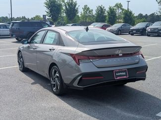 Certified 2025 Hyundai Elantra SEL video 2