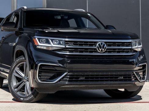 Used 2021 Volkswagen Atlas Cross Sport SE image 5