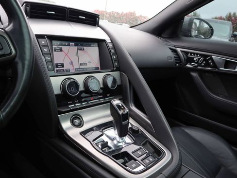 Used 2016 Jaguar F-TYPE Coupe image 16